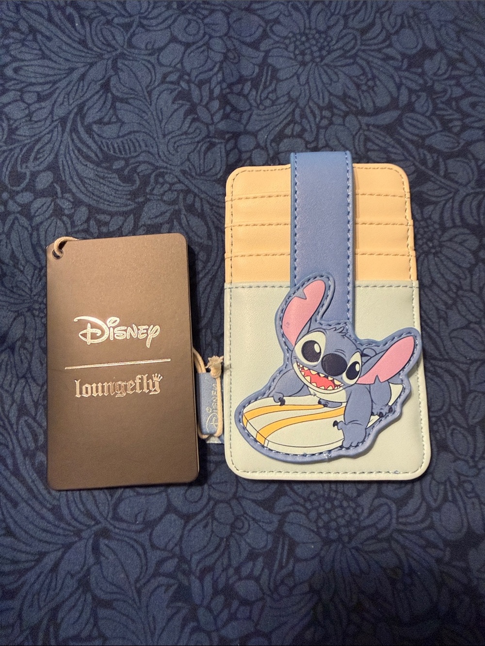 Loungefly Stitch Cardholder - Blue and Cream